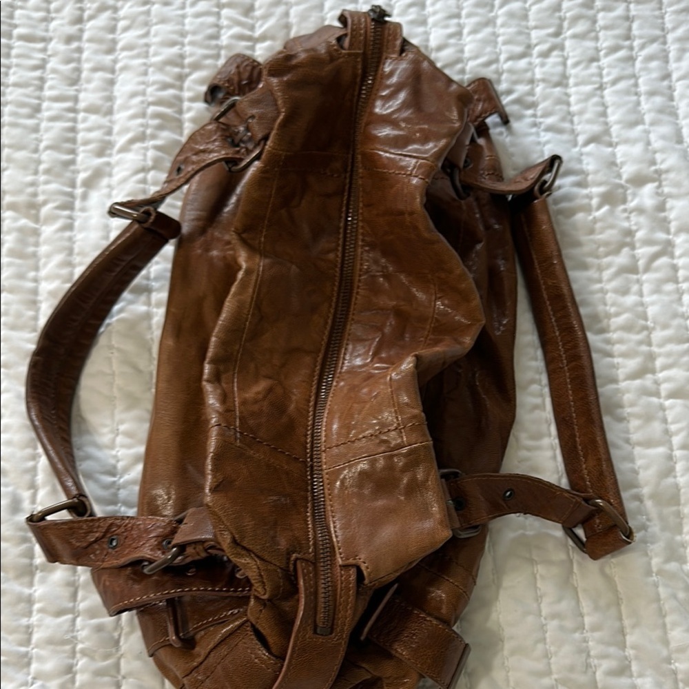 BCBC Elegant Women’s Brown Leather Bag - Picture 13 of 14